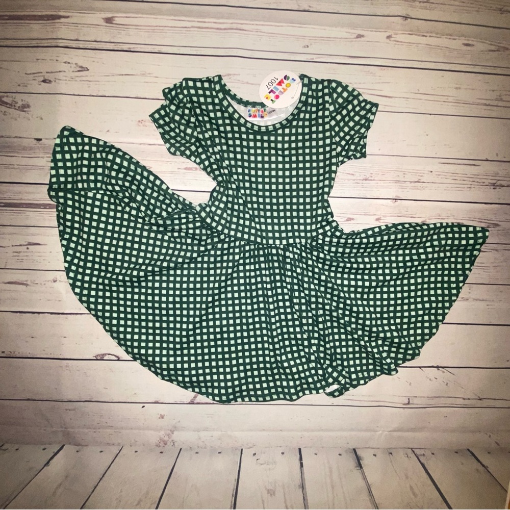 DotDotSmile green cap dress